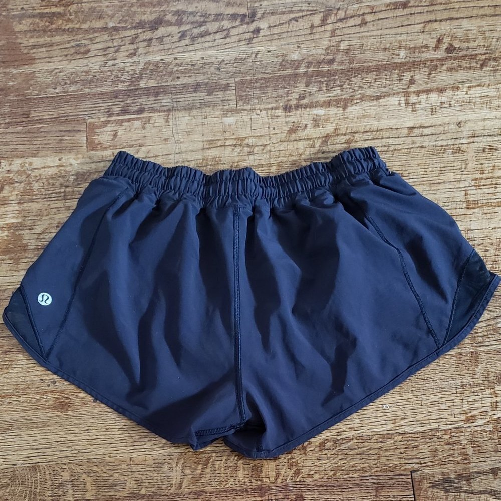 Lululemon Hotty Hot Shorts - Picture 8 of 11